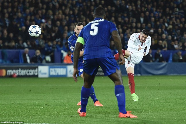 Hai bàn thắng và cơn địa chấn mang tên Leicester City - Ảnh 10.