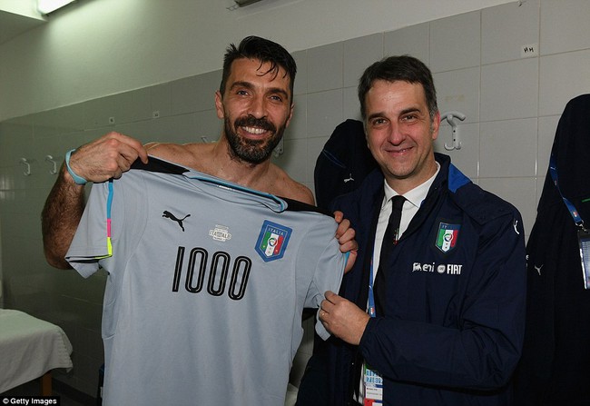 Người nhện Buffon giữ sạch lưới trong trận đấu thứ 1000 - Ảnh 12.