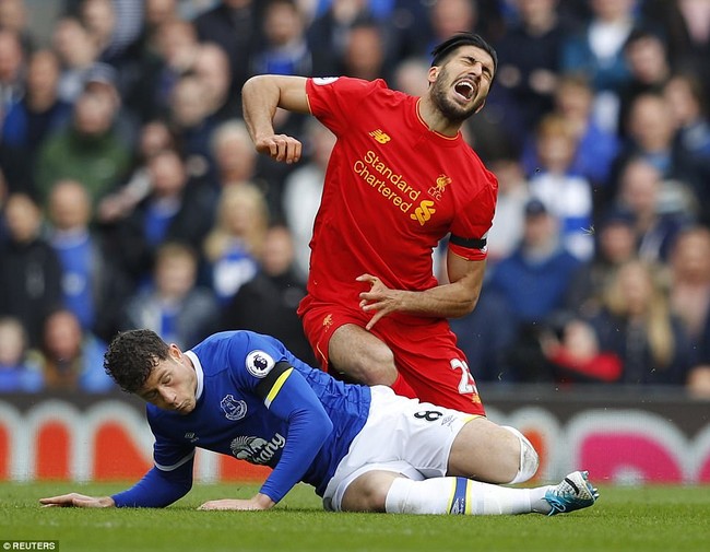 Điệp vi&ecirc;n 007 Daniel Craig dự kh&aacute;n trận derby Merseyside - Ảnh 6.