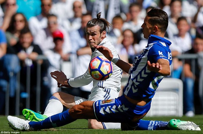 Ronaldo kiến tạo, Real Madrid giành chiến thắng 3 sao để xây chắc ngôi đầu - Ảnh 3.