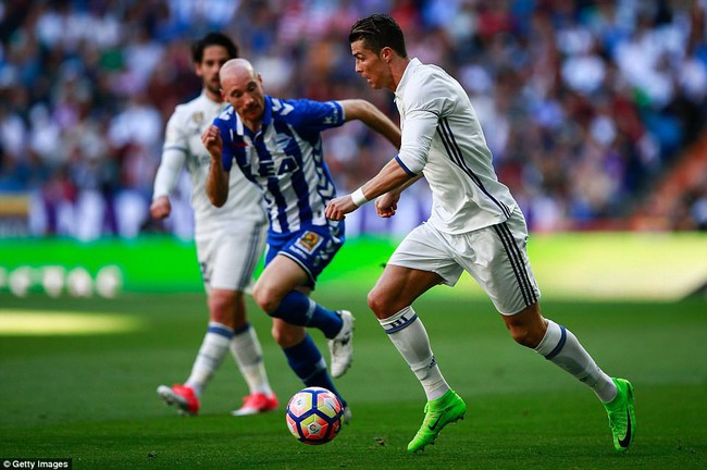 Ronaldo kiến tạo, Real Madrid giành chiến thắng 3 sao để xây chắc ngôi đầu - Ảnh 7.