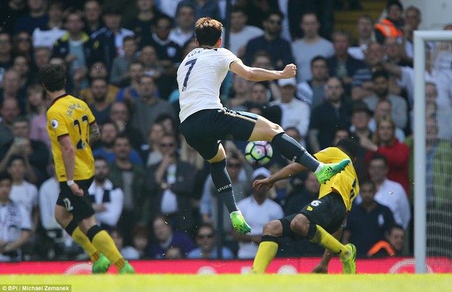 Ngả mũ th&aacute;n phục sao H&agrave;n Quốc - Ảnh 5.