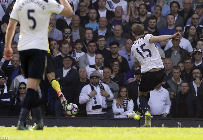 Ngả mũ th&aacute;n phục sao H&agrave;n Quốc - Ảnh 4.