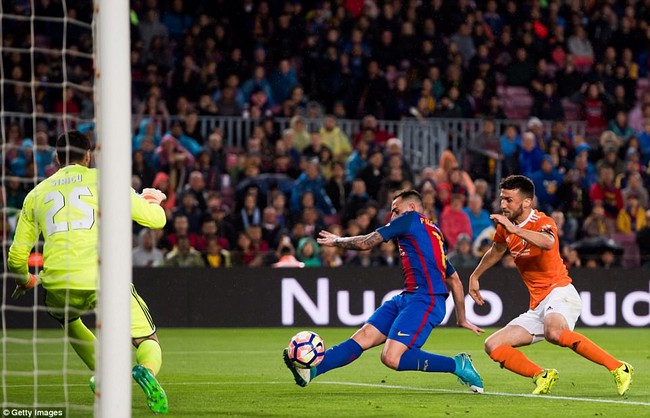 Messi lập cú đúp, Barca nã 7 bàn vào lưới đối thủ - Ảnh 8.
