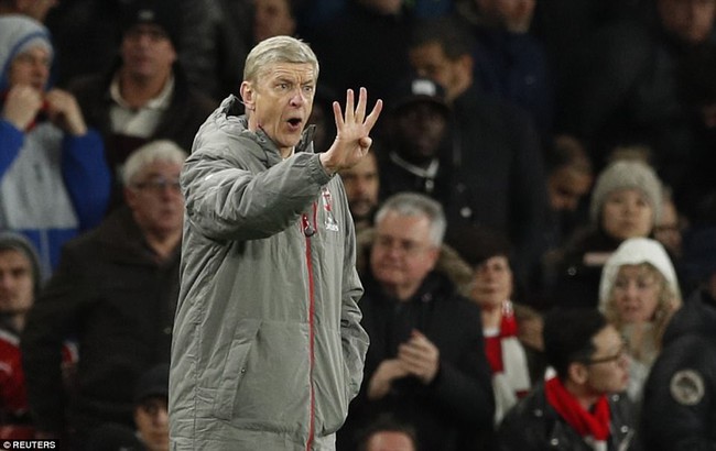 Arsenal nu&ocirc;i hi vọng v&agrave;o tốp 4 nhờ đối thủ đ&aacute; phản lưới nh&agrave; - Ảnh 7.