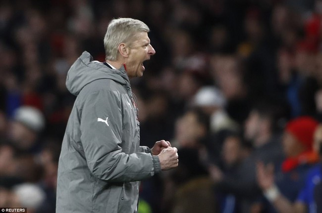 Arsenal nu&ocirc;i hi vọng v&agrave;o tốp 4 nhờ đối thủ đ&aacute; phản lưới nh&agrave; - Ảnh 6.