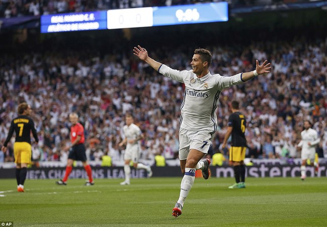 Siêu nhân Ronaldo lập thêm 3 kỷ lục sau cú hat-trick vào lưới Atletico - Ảnh 4.