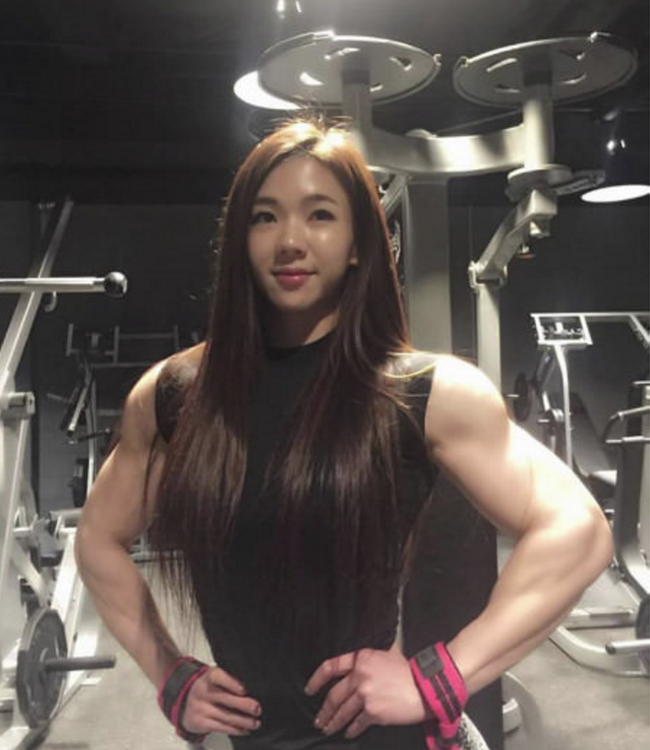 Cô gái Hàn Quốc sở hữu thân hình hoàn hảo mà hàng triệu đàn ông khao khát - Ảnh 9.