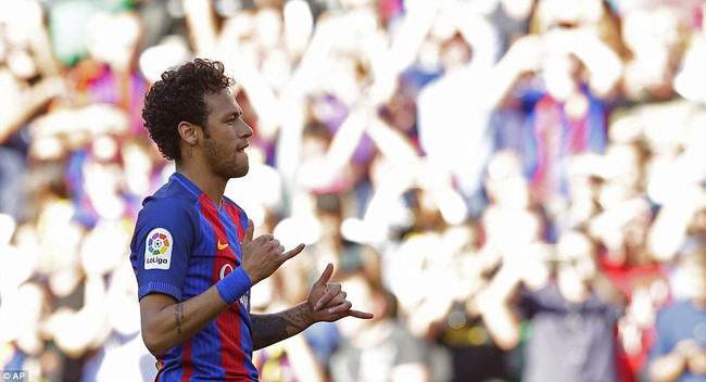 Tam tấu MSN cùng ghi bàn, Barca tiếp tục đeo bám Real - Ảnh 5.