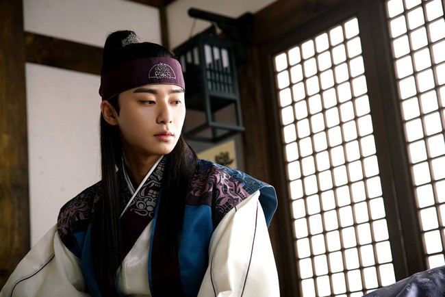 Hwarang: Vừa nói yêu Go Ara, Park Seo Joon lĩnh ngay một mũi tên chí mạng - Ảnh 6.