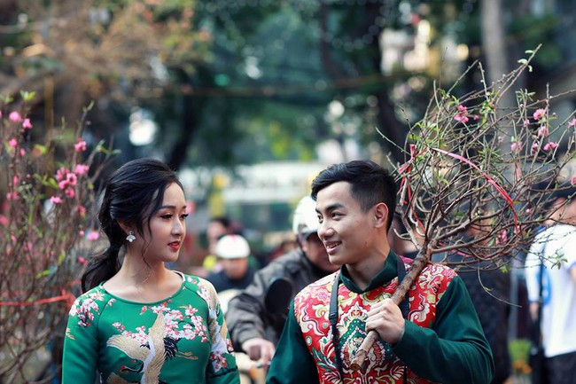 Hot boy TDDC Phạm Phước Hưng du Xu&acirc;n c&ugrave;ng bạn g&aacute;i xinh đẹp - Ảnh 11.