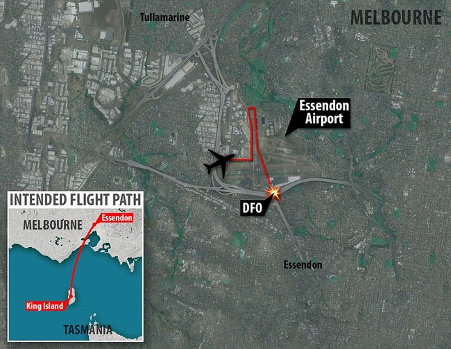 Hiện trường thảm khốc vụ máy bay rơi trúng trung tâm thương mại ở Úc - Ảnh 2.