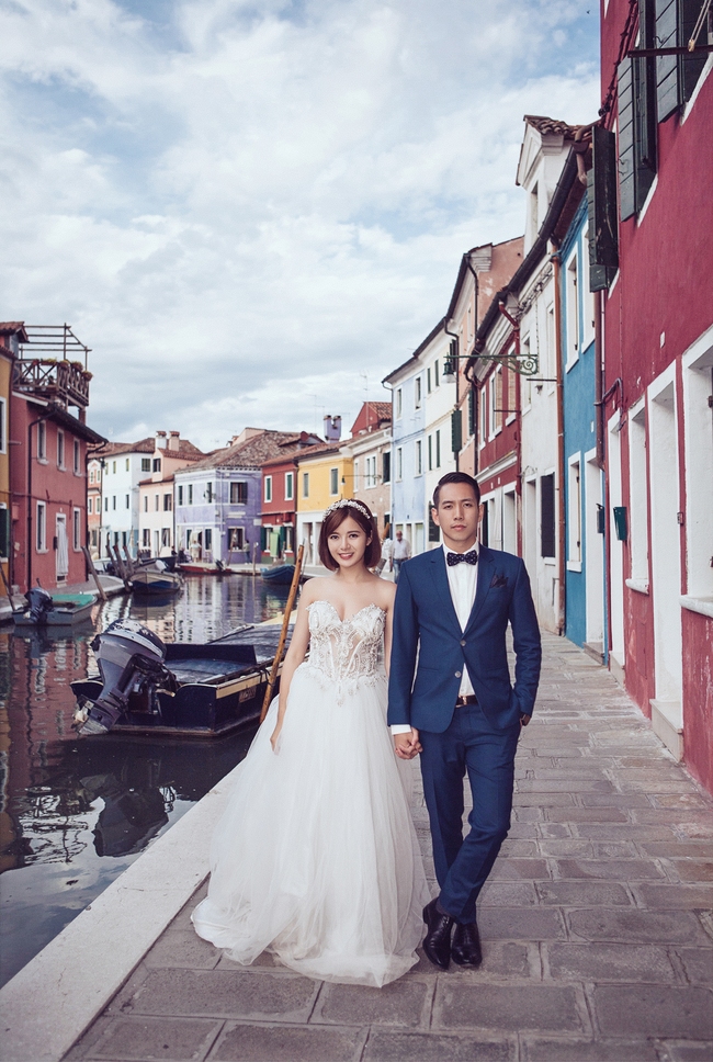 Khoe ảnh cưới sang chảnh ở Pháp - Ý, hot girl Tú Linh tiết lộ: Tôi chụp ảnh cưới rẻ lắm! - Ảnh 9.