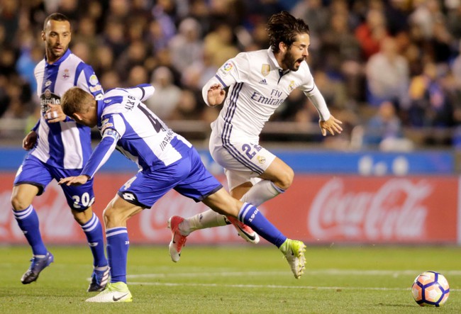 Ronaldo ngồi ngoài, Real vẫn chơi tennis trên sân Riazor - Ảnh 10.