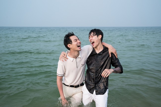 Nhờ vai diễn ch&oacute; gặm, mặt c&uacute;n Ryu Jun Yeol th&agrave;nh T&acirc;n binh Baeksang 53! - Ảnh 5.