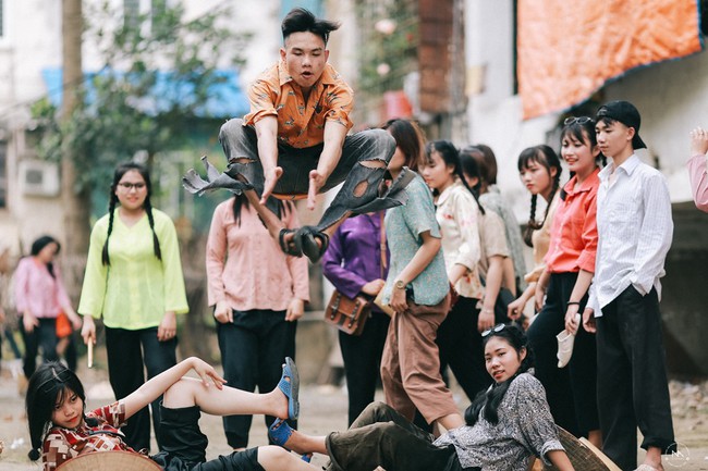 Lại thêm một bộ ảnh kỷ yếu theo phong cách bao cấp cực đáng yêu của teen Nghệ An! - Ảnh 8.