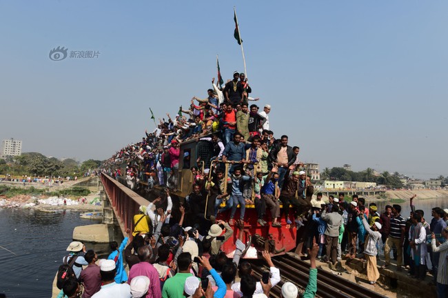 Cứ ngỡ về quê ăn Tết ở Trung Quốc là đông kinh hoàng rồi, ngờ đâu đã là gì so với Bangladesh - Ảnh 5.