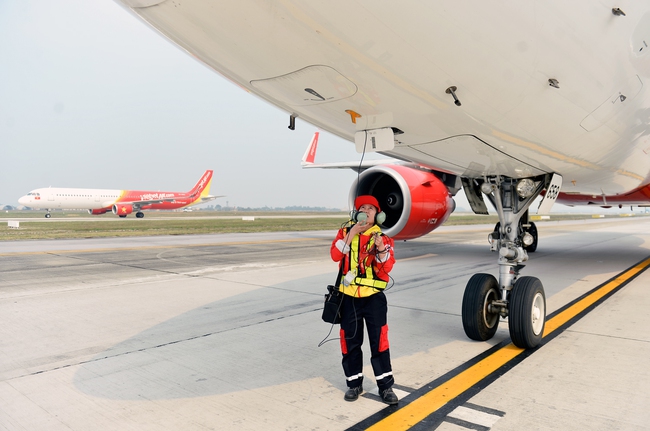 Chùm ảnh: Nữ kỹ sư sửa chữa máy bay hiếm hoi ở Việt Nam với 2 tấm bằng ĐH - Ảnh 7.