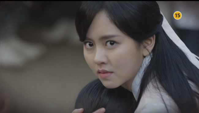 Mỹ nam Yoo Seung Ho đeo mặt nạ vẫn toả khí chất ngút ngàn cạnh Kim So Hyun - Ảnh 7.