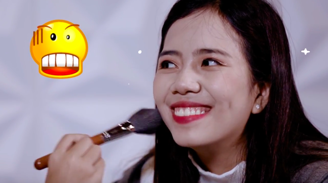 Bao nhi&ecirc;u c&ocirc; g&aacute;i can đảm chịu ngồi y&ecirc;n để bạn trai make-up như thế n&agrave;y? - Ảnh 5.