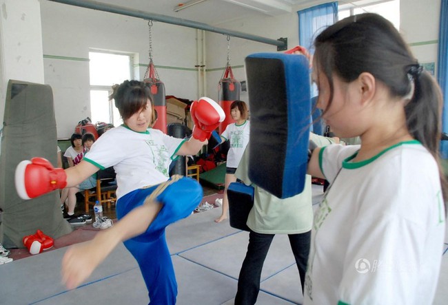 Những nữ hán tử oai phong chẳng kém gì cánh mày râu - Ảnh 15.