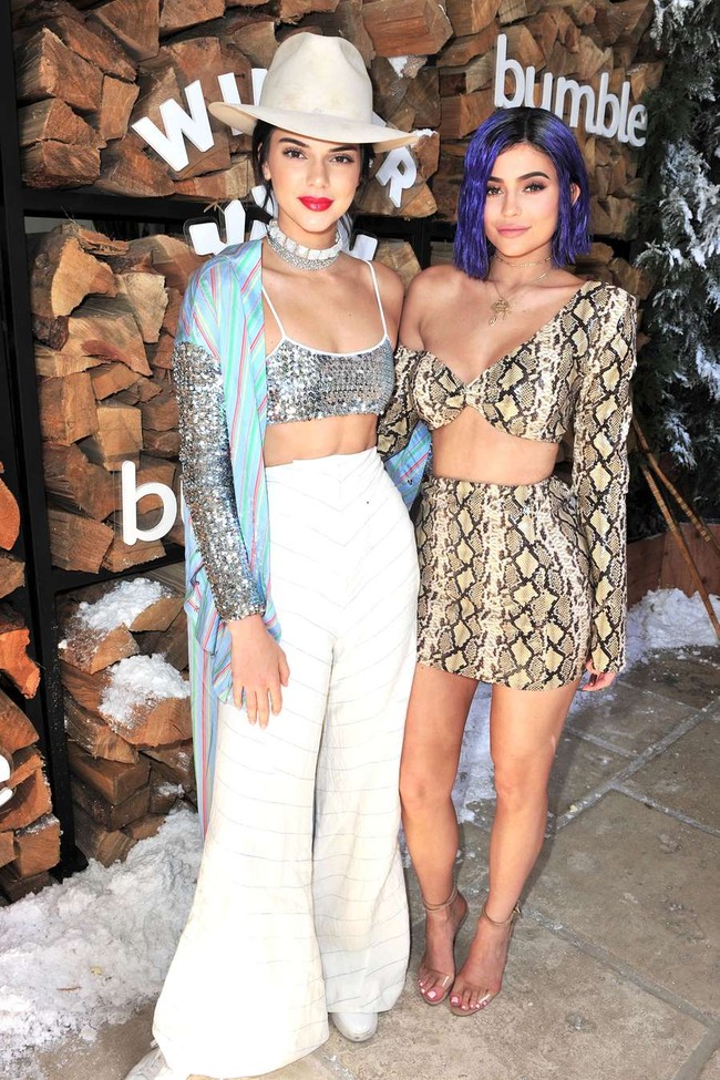 Selena Gomez và The Weeknd được Vogue chọn là cặp đôi mặc đẹp nhất Coachella 2017 - Ảnh 8.