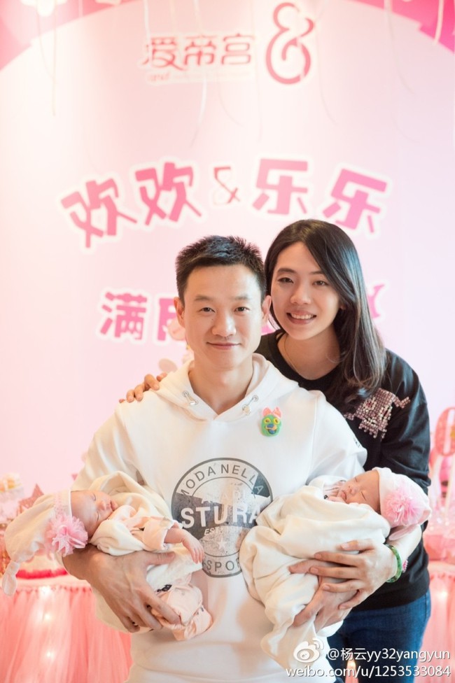 M&atilde;nh tướng thể thao Trung Quốc ch&agrave;o đ&oacute;n hai thi&ecirc;n thần sinh đ&ocirc;i - Ảnh 1.