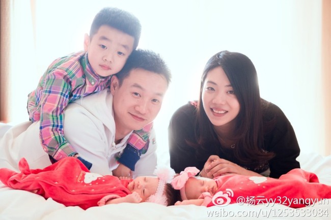 M&atilde;nh tướng thể thao Trung Quốc ch&agrave;o đ&oacute;n hai thi&ecirc;n thần sinh đ&ocirc;i - Ảnh 4.