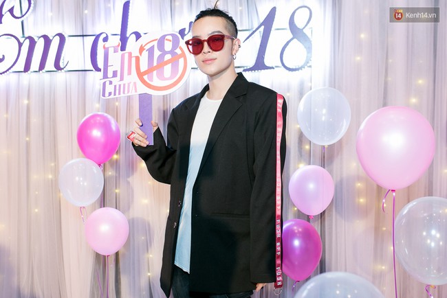 An Nguy c&aacute; t&iacute;nh đến ủng hộ người y&ecirc;u tin đồn tại buổi ra mắt phim Em chưa 18 - Ảnh 8.