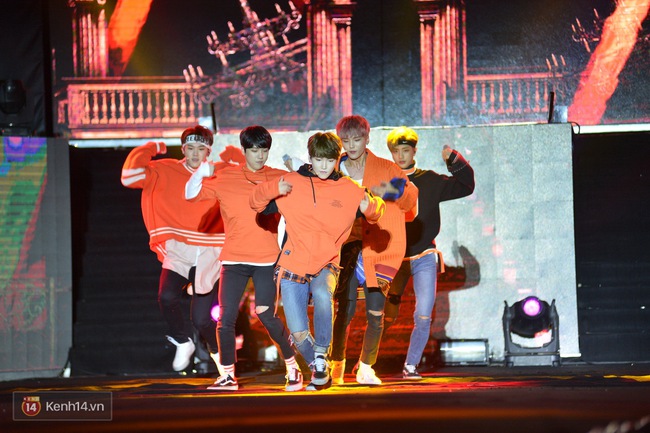 MBC Music K-Plus Concert: Khán giả đông hơn hẳn đêm diễn đầu, dàn sao Hàn hát nhảy cực sung - Ảnh 35.