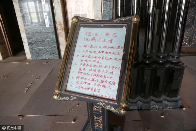 Khung cảnh tan hoang, lộn xộn ở chốn ăn chơi kh&eacute;t tiếng Trung Quốc một thời - Ảnh 11.