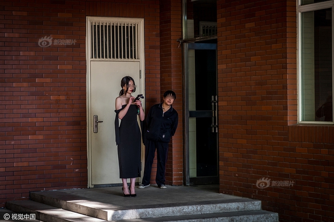 Trung Quốc: Lễ trưởng th&agrave;nh của hội học sinh ở trường con nh&agrave; gi&agrave;u Bắc Kinh diễn ra như thế n&agrave;o? - Ảnh 6.