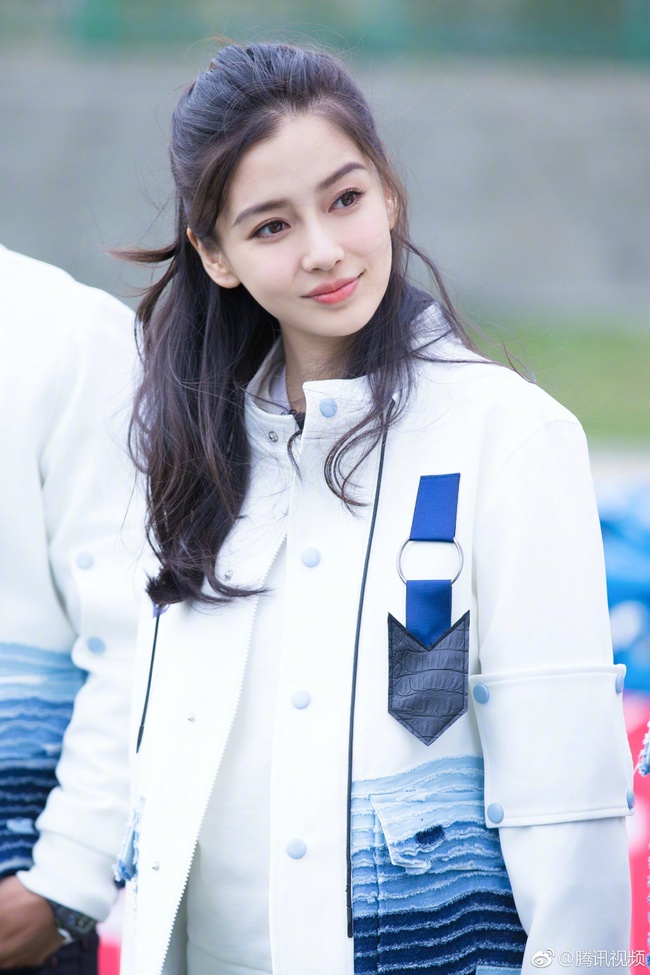 Sau loạt l&ugrave;m x&ugrave;m, vợ chồng Angela Baby - Huỳnh Hiểu Minh mở tiệc mừng 100 ng&agrave;y tuổi cho qu&yacute; tử - Ảnh 7.