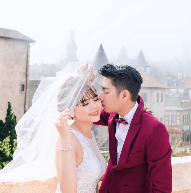 Bộ ảnh gần 100 triệu của cặp đ&ocirc;i đ&aacute;m cưới si&ecirc;u khủng ở S&agrave;i G&ograve;n  - Ảnh 3.