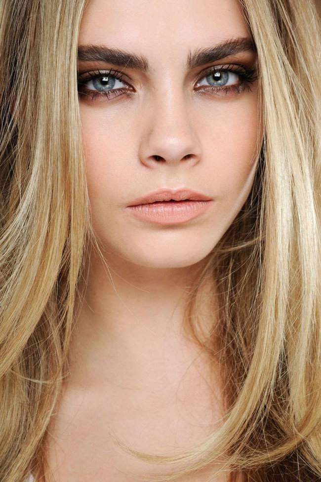 Từng là mỹ nhân hàng đầu thế giới, Cara Delevingne giờ bỗng cạo trọc đầu - Ảnh 2.