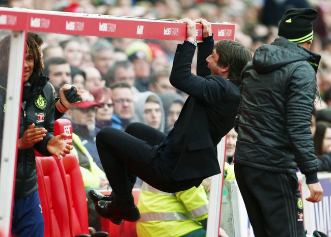 Man Utd vs Chelsea: Mourinho đang thua Conte quá nhiều - Ảnh 6.