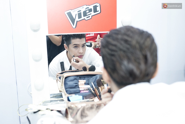 The Voice: Noo Phước Thịnh khoe &aacute;o điện m&aacute;y xanh, T&oacute;c Ti&ecirc;n l&agrave;m n&agrave;ng ti&ecirc;n c&aacute; - Ảnh 5.