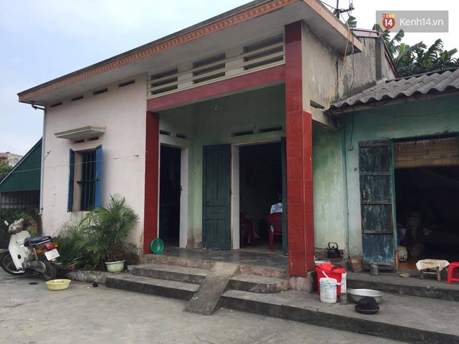 Gi&acirc;y ph&uacute;t b&agrave;ng ho&agrave;ng chứng kiến kẻ s&aacute;t hại người t&igrave;nh rồi &ocirc;m x&aacute;c suốt đ&ecirc;m - Ảnh 1.