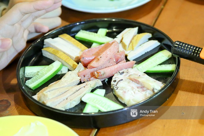 3 qu&aacute;n b&aacute;nh cuốn ngon &ldquo;nức nở&rdquo; cho ng&agrave;y m&aacute;t trời tại S&agrave;i G&ograve;n - Ảnh 9.