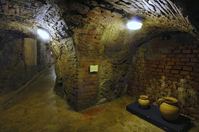 Bí ẩn rùng mình về một trong những ngôi hầm mộ đáng sợ nhất thế giới - Ảnh 2.