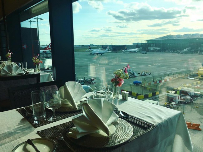 Ch&ugrave;m ảnh: Tận hưởng dịch vụ như kh&aacute;ch sạn năm sao tr&ecirc;n chuyến bay của h&atilde;ng h&agrave;ng kh&ocirc;ng Singapore Airlines - Ảnh 8.