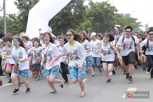 Đến hẹn lại lên, giới trẻ Hà Nội đang quẩy hết mình ở Color me run 2017! - Ảnh 9.