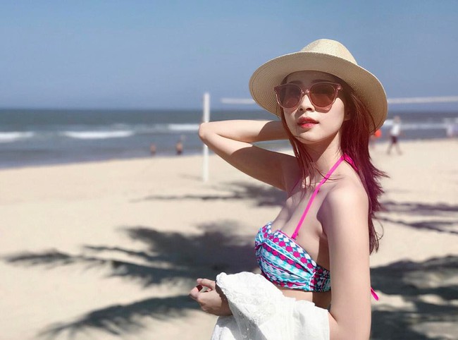 Mới đầu tháng 5, sao Việt đã thi nhau diện bikini khoe thân hình nóng bỏng - Ảnh 22.