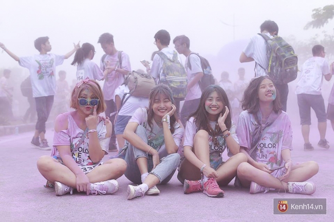 Đến hẹn lại lên, giới trẻ Hà Nội đang quẩy hết mình ở Color me run 2017! - Ảnh 12.