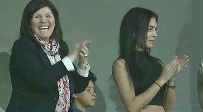 Bằng chứng cho thấy người nh&agrave; của Ronaldo đ&atilde; chấp nhận Rodriguez - Ảnh 3.