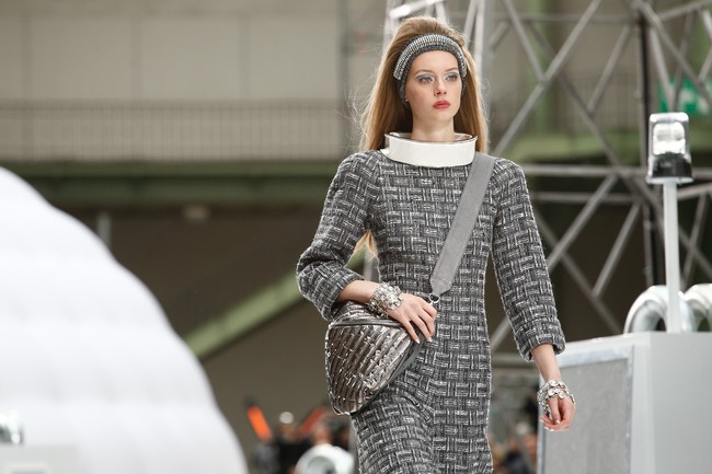 Đúng dự đoán, Dior out khỏi Top những bộ sưu tập xuất sắc nhất Tuần lễ thời trang Paris - Ảnh 2. Đúng dự đoán, Dior out khỏi Top những bộ sưu tập xuất sắc nhất Tuần lễ thời trang Paris - Ảnh 2.