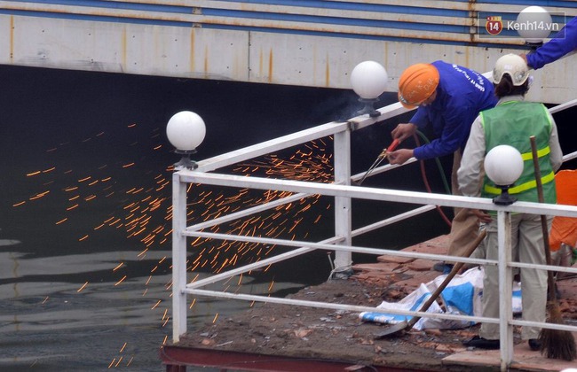 Hà Nội: Tháo dỡ hàng loạt nhà hàng nổi, du thuyền sai phép trên hồ Tây - Ảnh 5.