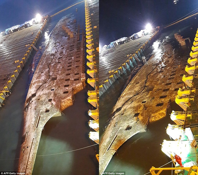 Ch&ugrave;m ảnh: Lạnh người với h&igrave;nh ảnh ph&agrave; Sewol gỉ s&eacute;t nghi&ecirc;m trọng sau 3 năm ch&igrave;m s&acirc;u dưới đ&aacute;y đại dương - Ảnh 8.