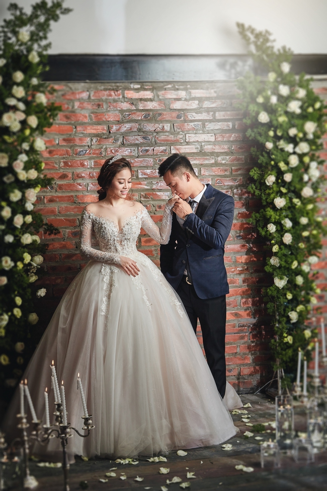 Xem trọn bộ ảnh cưới th&ecirc;m lần nữa cực vi&ecirc;n m&atilde;n của Hằng T&uacute;i - Ảnh 4.