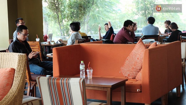 Phần lớn ch&uacute;ng ta kh&ocirc;ng hề biết rằng phải dọn dẹp r&aacute;c của m&igrave;nh ở c&aacute;c cửa h&agrave;ng tự phục vụ! - Ảnh 1.